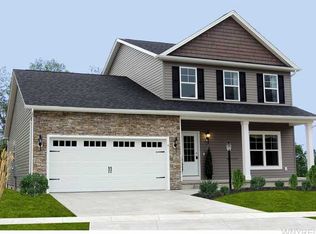 141 Park Ln, Grand Island, NY 14072