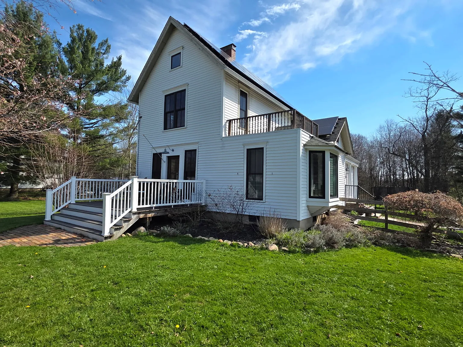 4 bed, 2.5 bath, 1539 sqft, $2,500 — Photo 4
