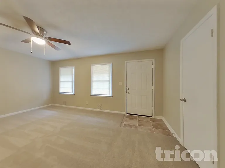 3842 Wesley Dr — Photo 16