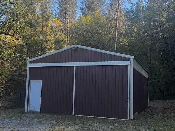 3rd image of 18260 Racoon Dr