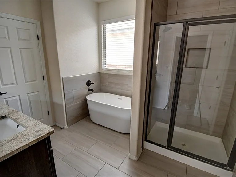 4461 Golden Eagle Loop NE — Photo 9