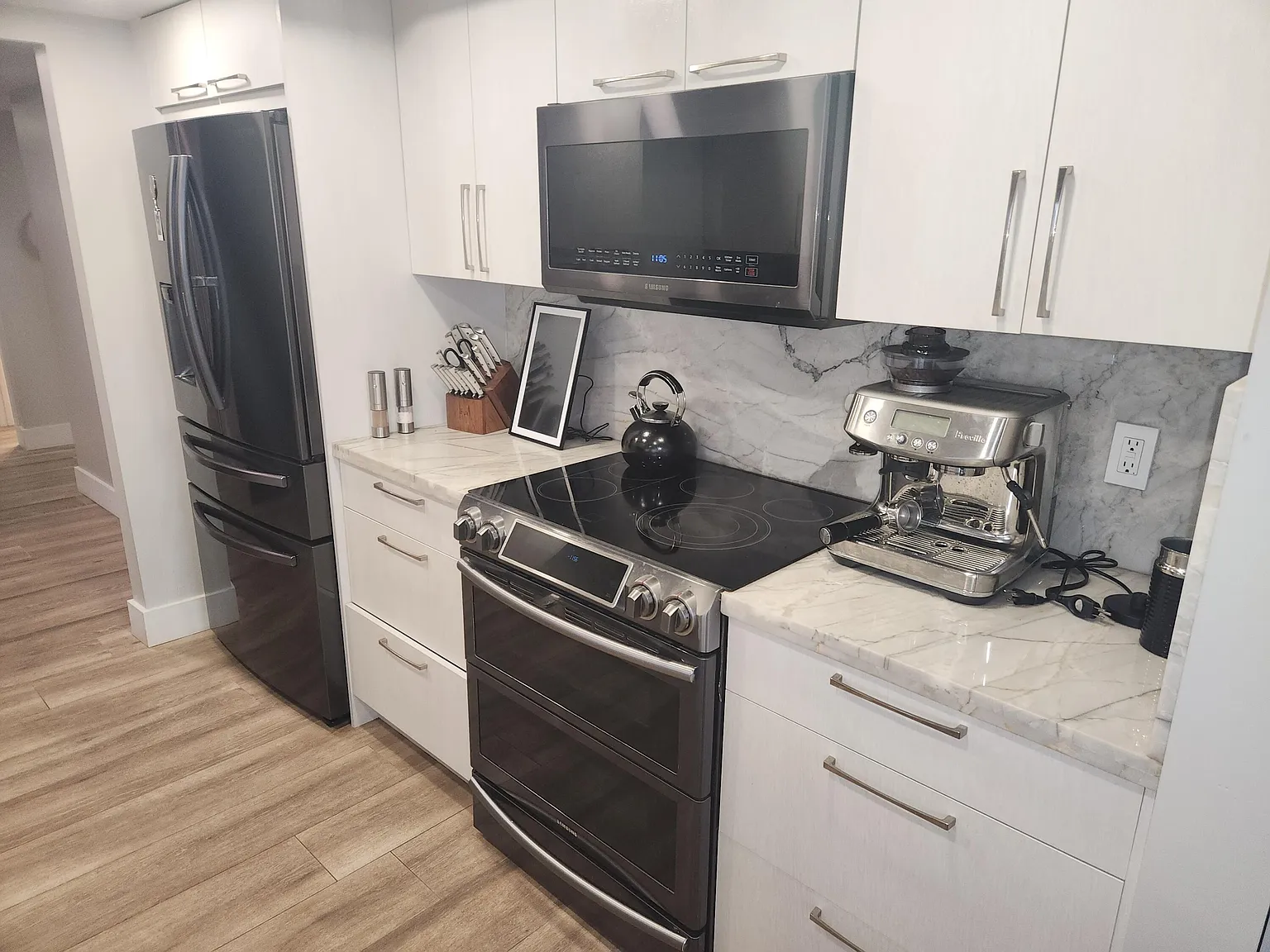 3 bed, 2.0 bath, 1749 sqft, $6,500 — Photo 4