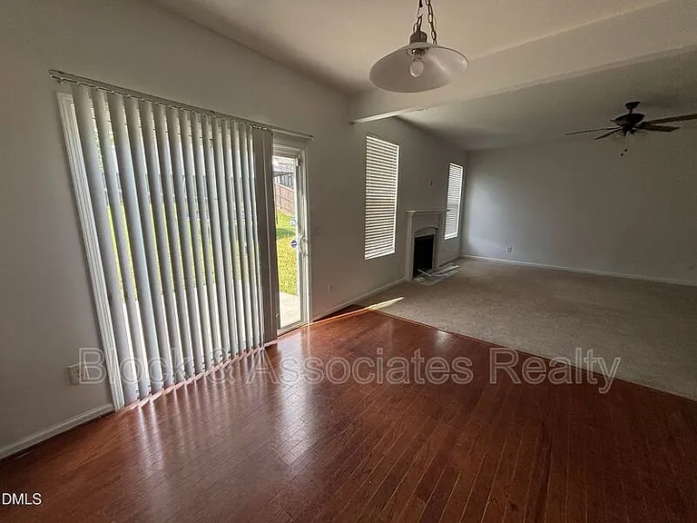 101 Red Bird Dr — Photo 16