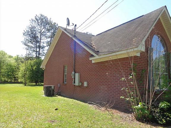 2nd image of 2683 Lee Road 140