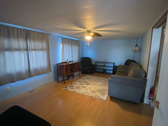 5th image of 3033 Townline Rd Unit 187