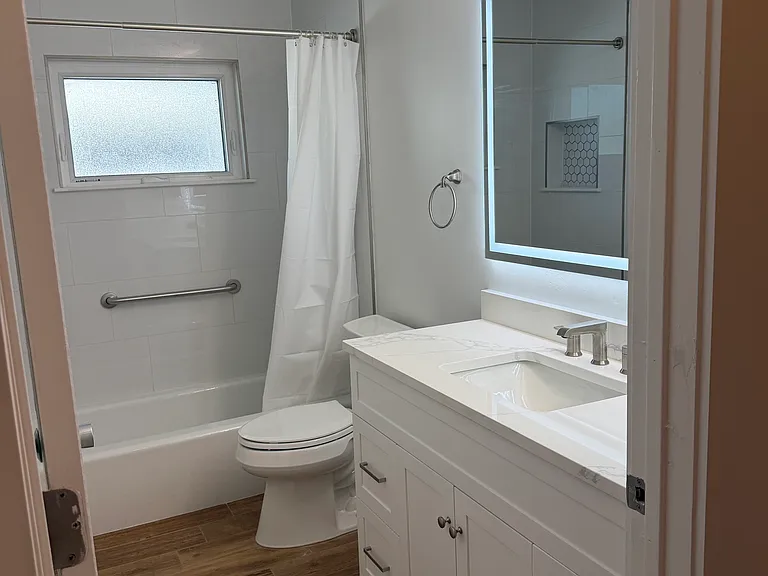 4509 SW Santa Barbara Pl — Photo 4
