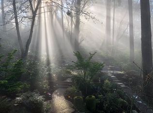 16 Evergreen Ln, Mercer Island, WA 98040