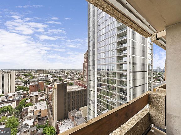 2nd image of 1326 Spruce St APT 2204