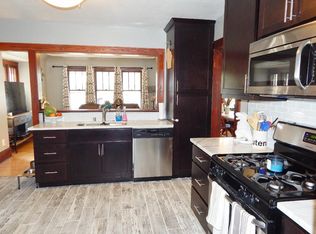 332 E Dover St, Milwaukee, WI 53207