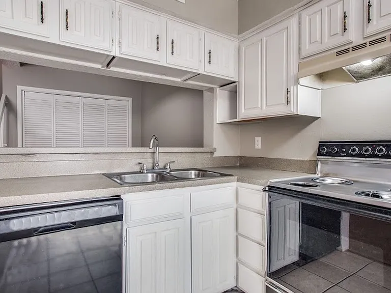 Ridgmar Townhomes 168 LLC — Photo 21