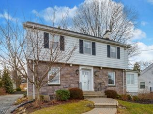 5 Dogwood Dr, West Orange, NJ 07052
