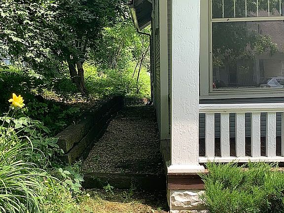 5th image of 220 W Water St