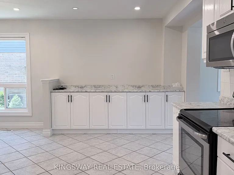 3123 Bartholomew Cres — Photo 11