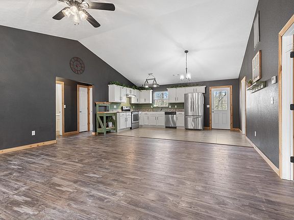 2nd image of 3604 Rocky Knoll Ln