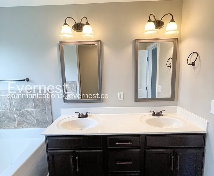3655 Fox Tail Dr — Photo 9