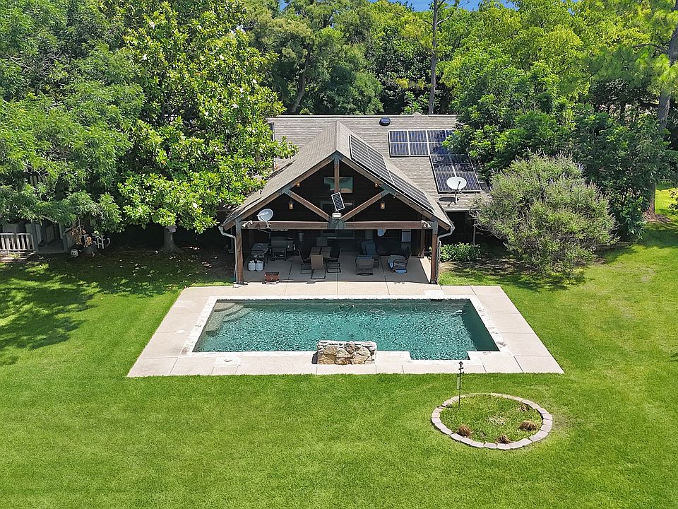 1st image of 1317 Sweet Springs Rd