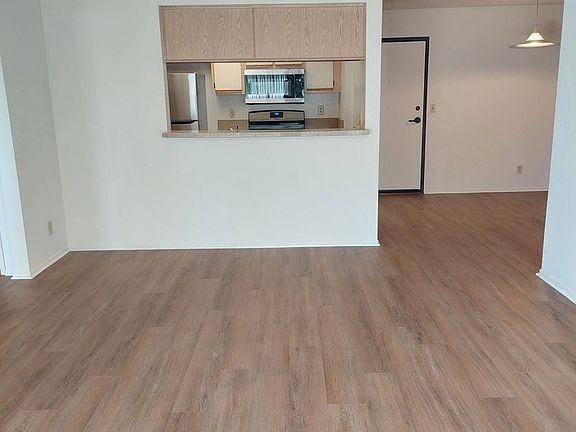 3rd image of 10750 Palms Blvd #204