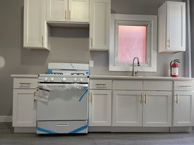 254 Clinton Ave, Jersey City, NJ