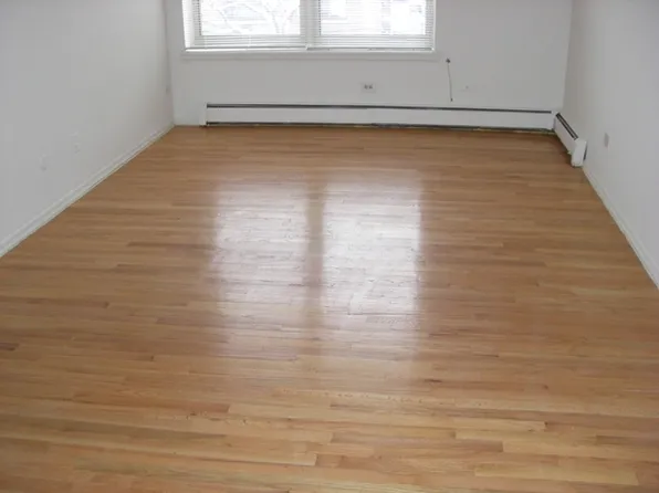 (undisclosed Address), Chicago, IL 60626