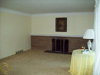 5th image of 16947 Kinross Ave