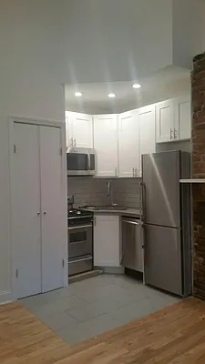 Rented by Keller Williams NYC | media 28