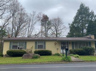 40 Stock St, Nesquehoning, PA 18240