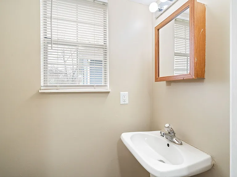 422 Cedar Ave #A — Photo 11