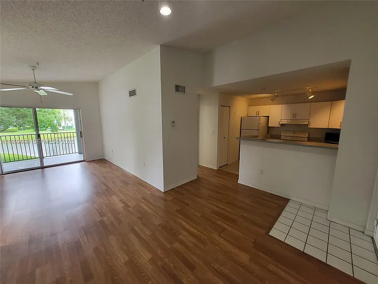 4500 NW 107th Ave #2019 — Photo 4