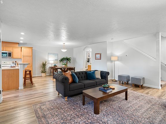 4th image of 38800 Cascadia Village Dr