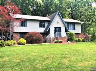 52 Vreeland Rd, West Milford, NJ 07480