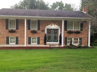 104 Harrison Ct, Berea, KY 40403