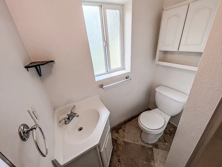 14301 Mill Ct #3 — Photo 11