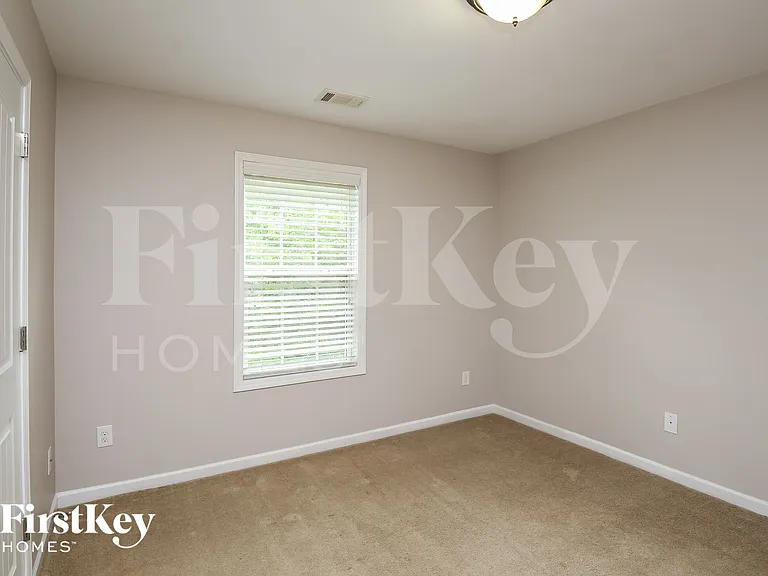 6310 Spring Cove Dr — Photo 11