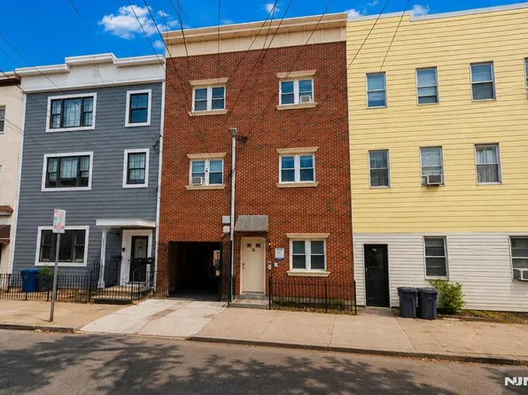 76 Hutton St APT 3, Jersey City, NJ 07307