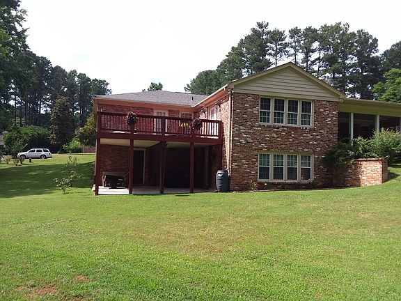 5th image of 105 Shoreham Ln