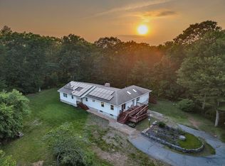 219 Doyle Rd, Oakdale, CT 06370