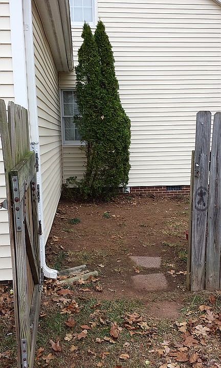 Entrance to backyard
