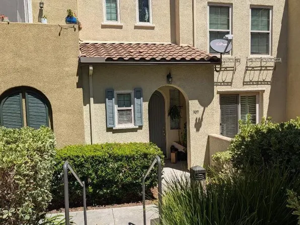 309 Bishop Dr, San Marcos, CA 92078