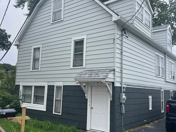 163 Eagle Point Rd #1, Fox Lake, IL 60020