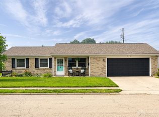 916 Mystic Ln, Troy, OH 45373