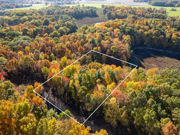 11355 Angel Lake Rd NE, Rockford, MI 49341