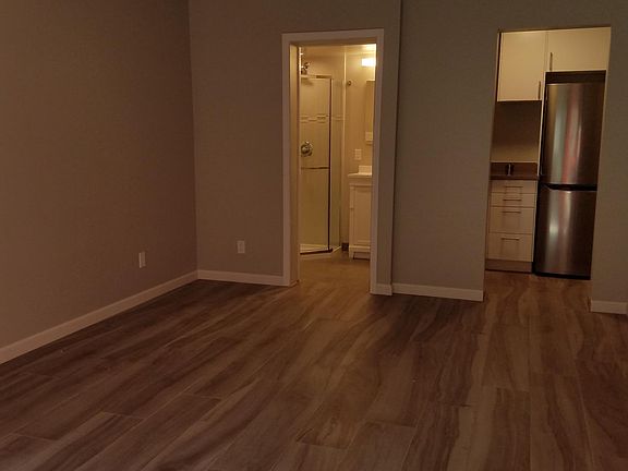 4th image of 1715A Hillman Ave