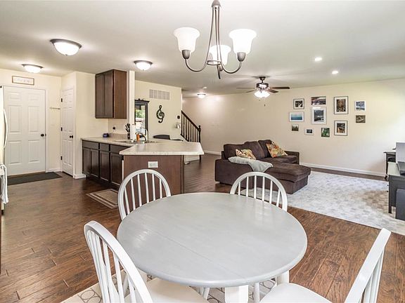 2nd image of 5087 Cedar Chase Dr