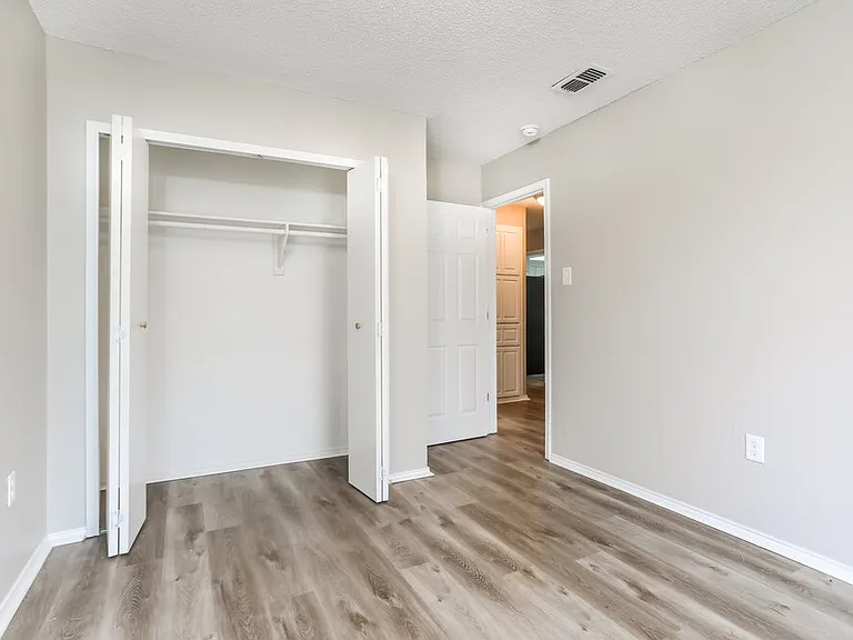 7456 Cross Ridge Cir — Photo 13