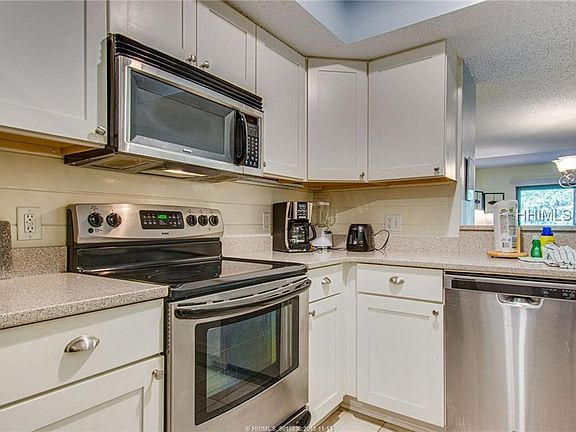 5th image of 11 S Forest Beach Dr
