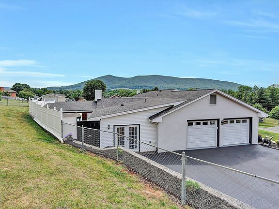5th image of 6619 Bryant Cir