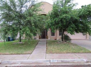 207 False Bay Ct, Laredo, TX 78041