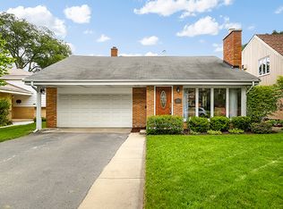 107 S Linden Ave, Elmhurst, IL 60126