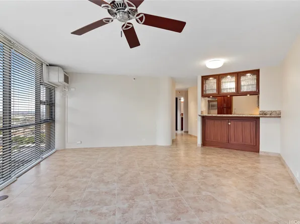 2101 Nuuanu Ave #I1002, Honolulu, HI 96817