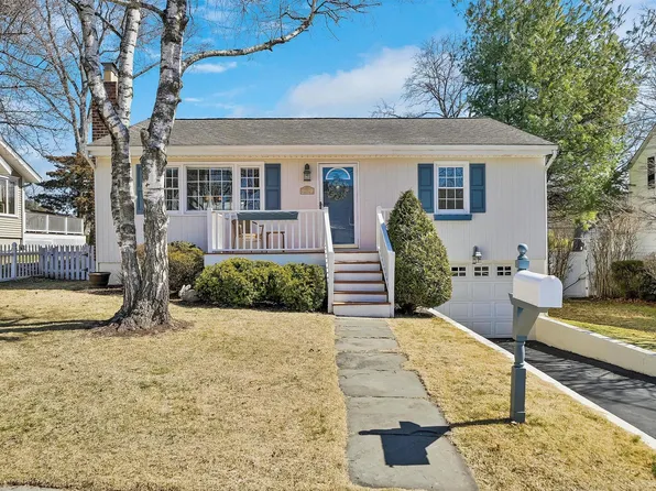 8 Seneca Avenue, White Plains, NY 10603